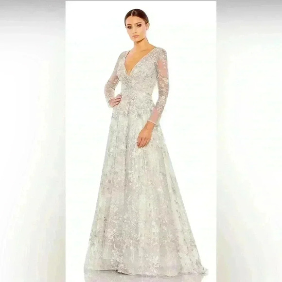 Mac Duggal Embellished Illusion Long Sleeve A Line Gown Plus Size 20 Style 20402 - Picture 1 of 8